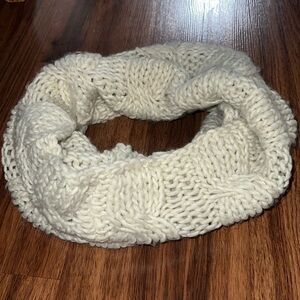 Aerie scarf